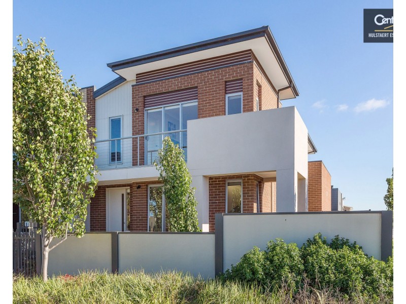 24  Tattersalls Lane, Point Cook VIC 3030