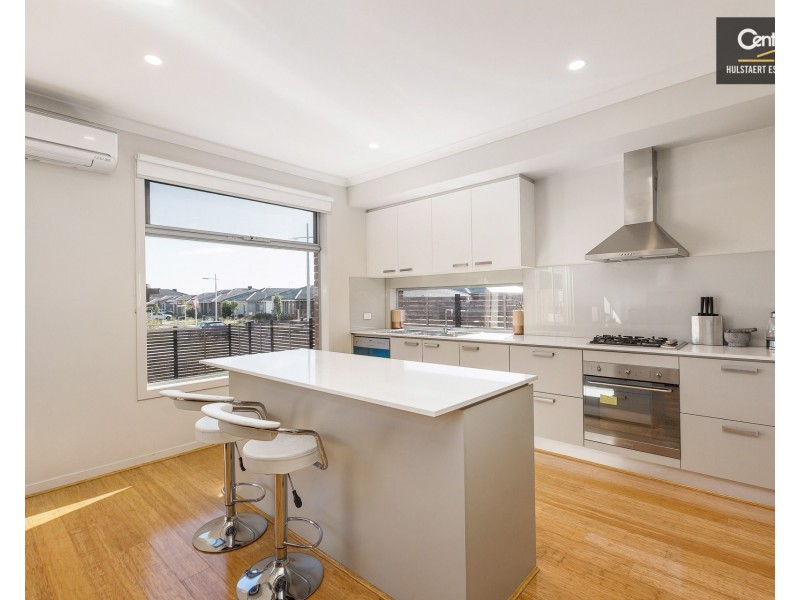 24  Tattersalls Lane, Point Cook VIC 3030