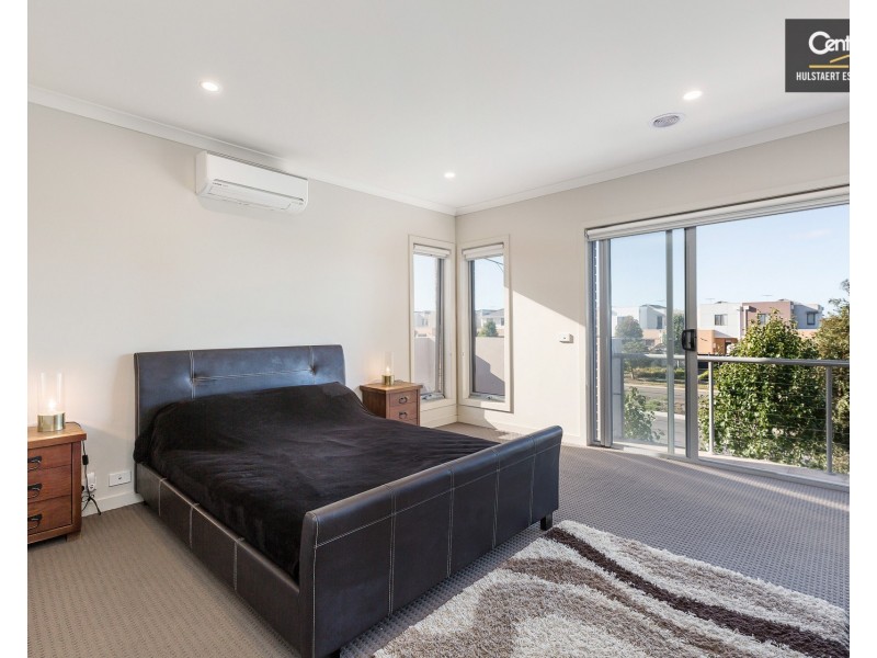 24  Tattersalls Lane, Point Cook VIC 3030