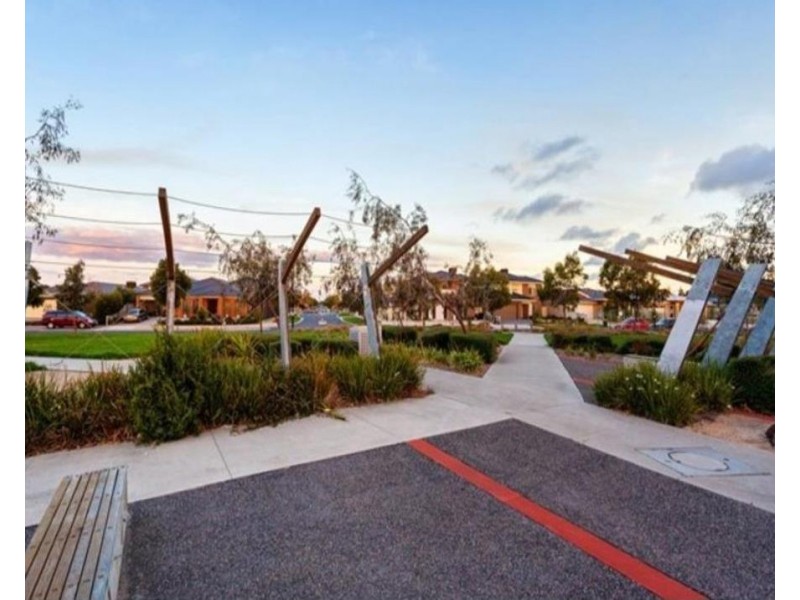 3  Eagles Nest Way, Point Cook VIC 3030