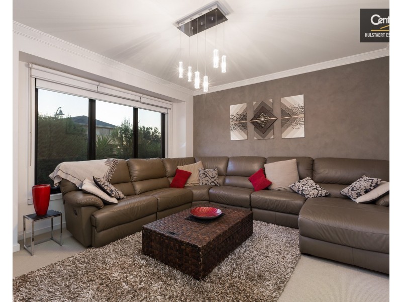 33  Times Square, Sanctuary Lakes VIC 3030