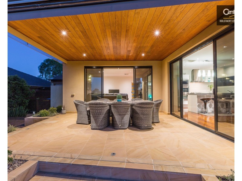 33  Times Square, Sanctuary Lakes VIC 3030