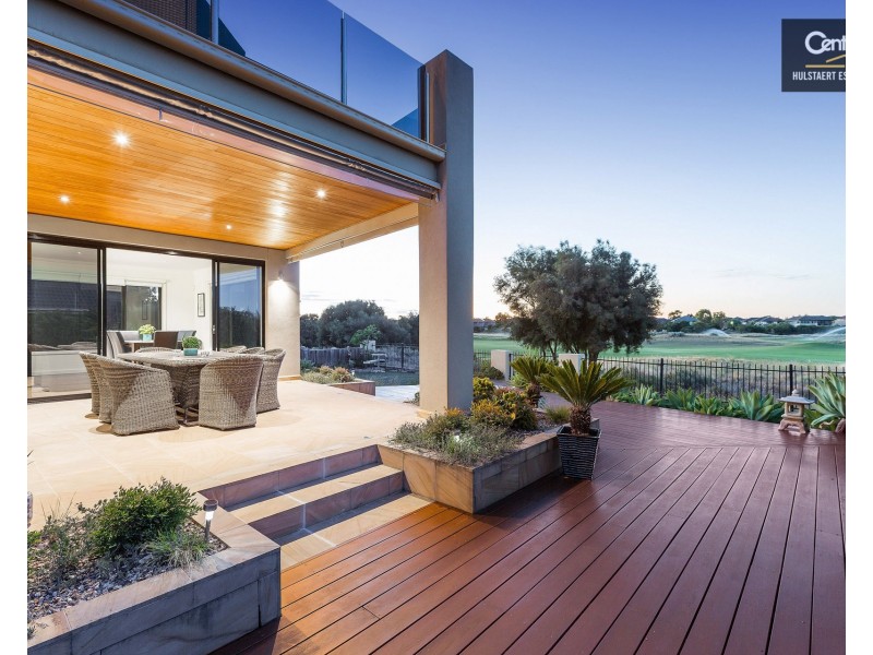 33  Times Square, Sanctuary Lakes VIC 3030