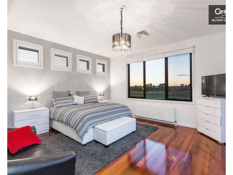 33  Times Square, Sanctuary Lakes VIC 3030