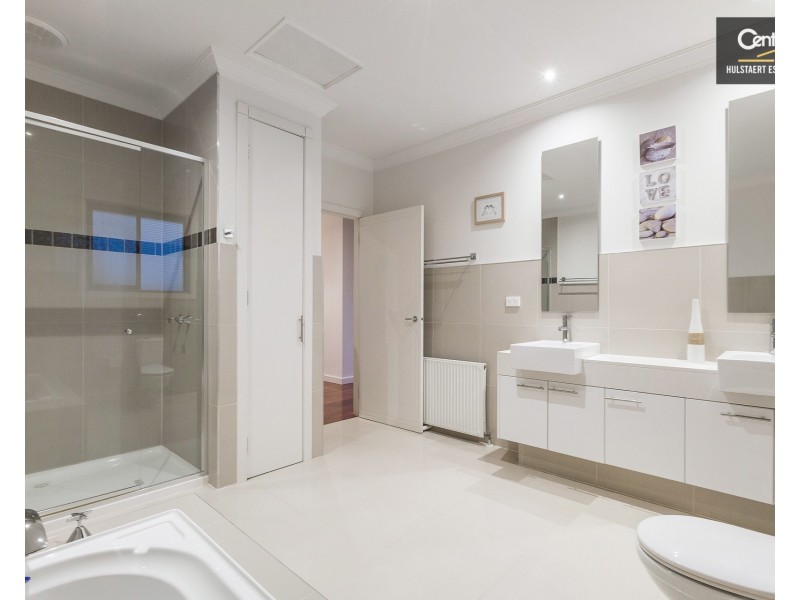 33  Times Square, Sanctuary Lakes VIC 3030