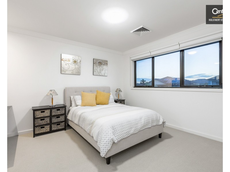 33  Times Square, Sanctuary Lakes VIC 3030