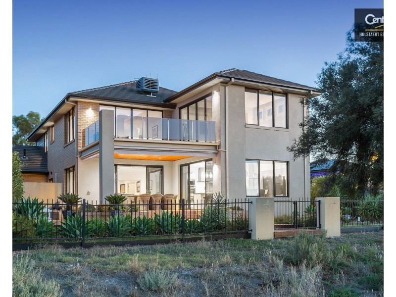 33  Times Square, Sanctuary Lakes VIC 3030