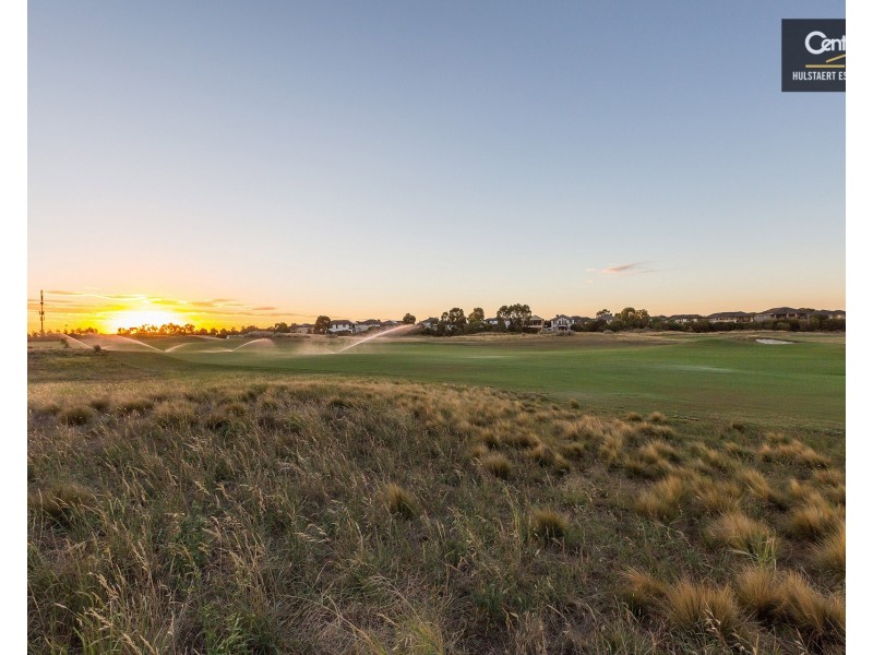 33  Times Square, Sanctuary Lakes VIC 3030