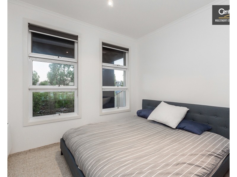 14 Palmer Avenue, Point Cook VIC 3030
