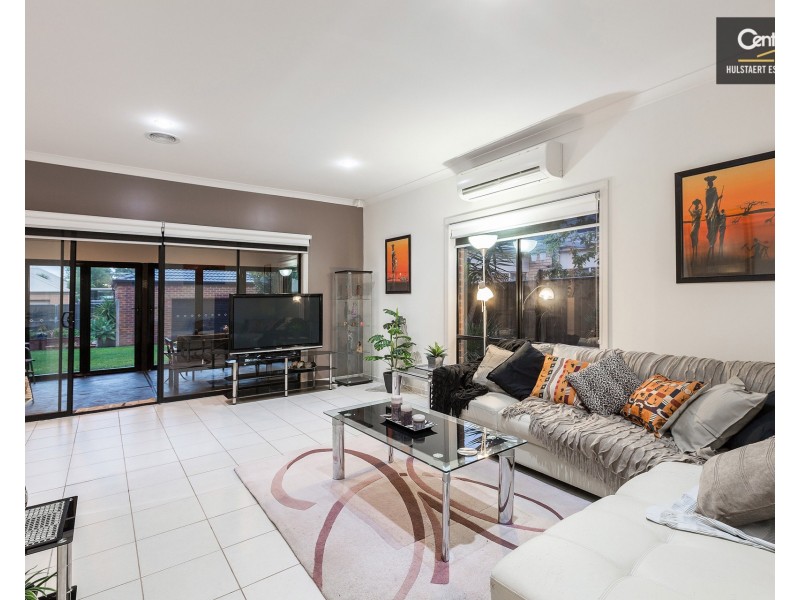 19 Banjo Paterson Circle, Point Cook VIC 3030