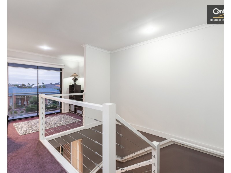 19 Banjo Paterson Circle, Point Cook VIC 3030