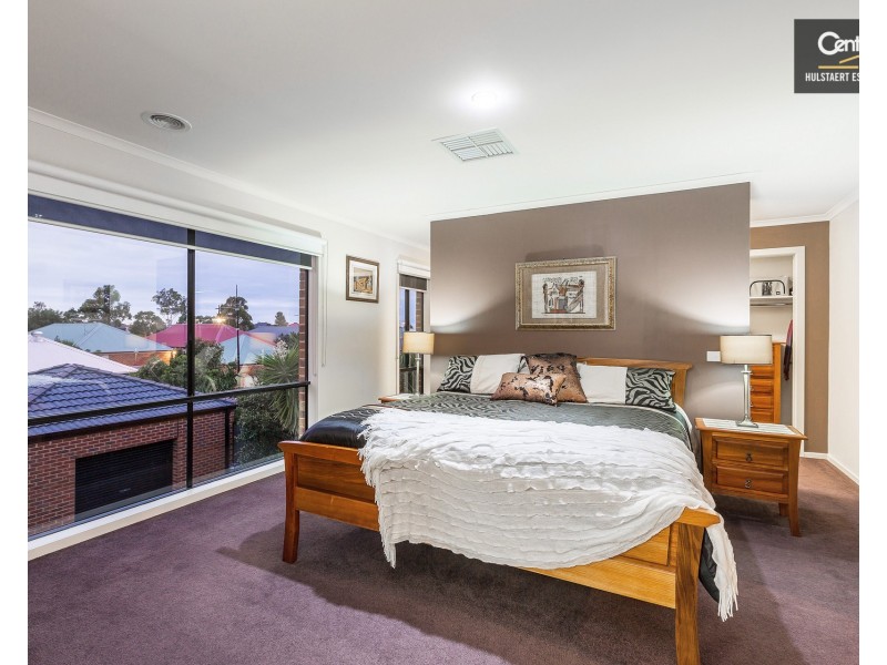 19 Banjo Paterson Circle, Point Cook VIC 3030