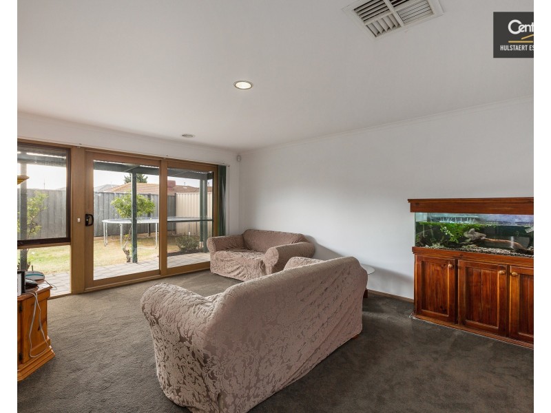 2 Kathleen Crescent, Hoppers Crossing VIC 3029