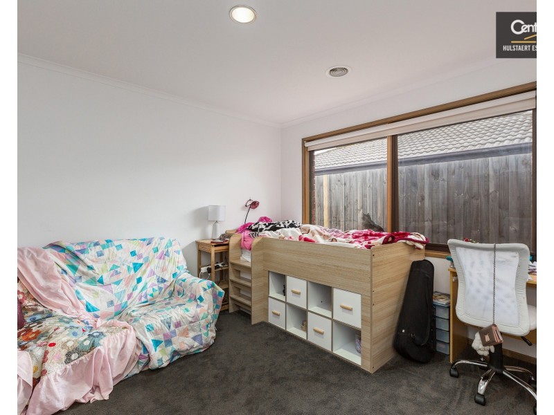 2 Kathleen Crescent, Hoppers Crossing VIC 3029