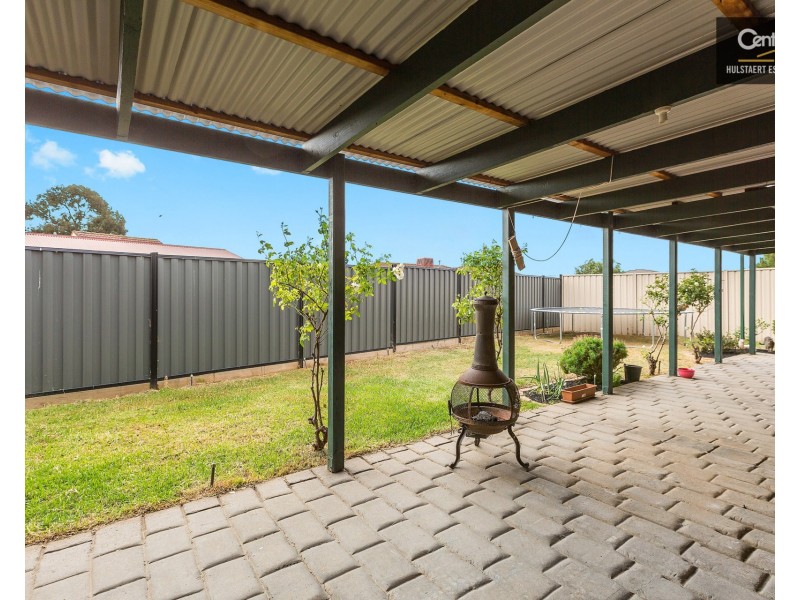 2 Kathleen Crescent, Hoppers Crossing VIC 3029