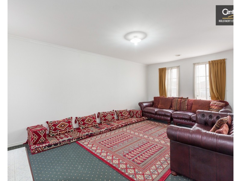 4 Saddle Wynd, Truganina VIC 3029