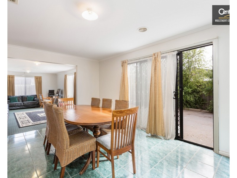 4 Saddle Wynd, Truganina VIC 3029