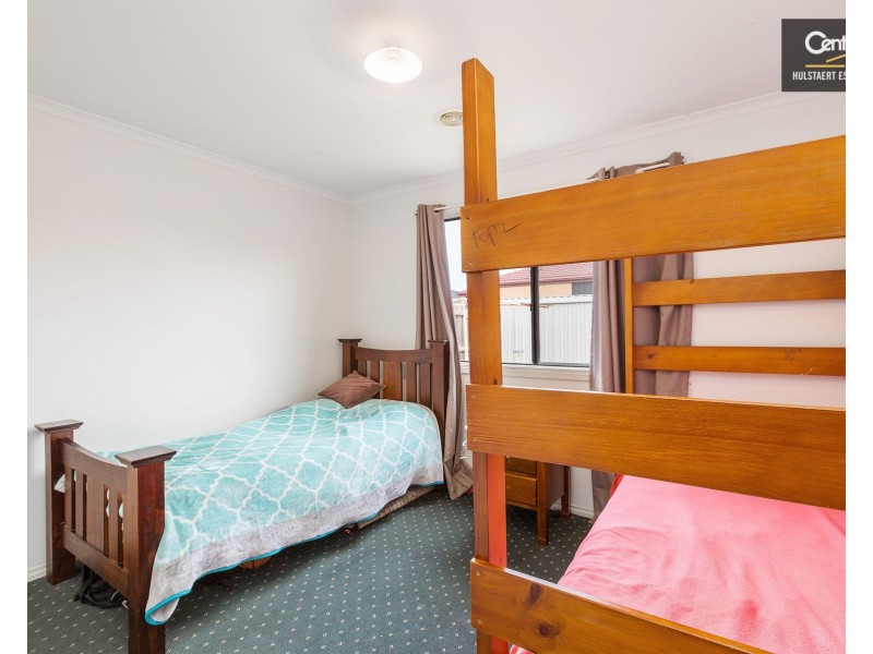 4 Saddle Wynd, Truganina VIC 3029