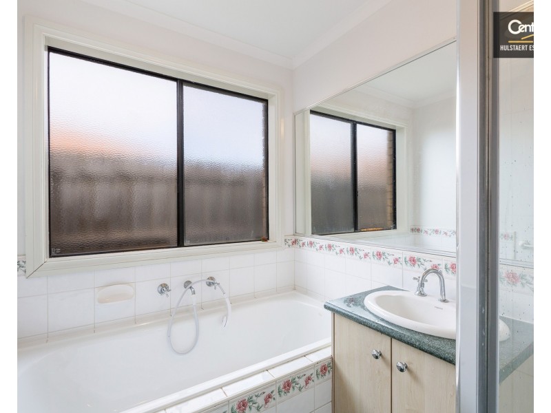 4 Saddle Wynd, Truganina VIC 3029