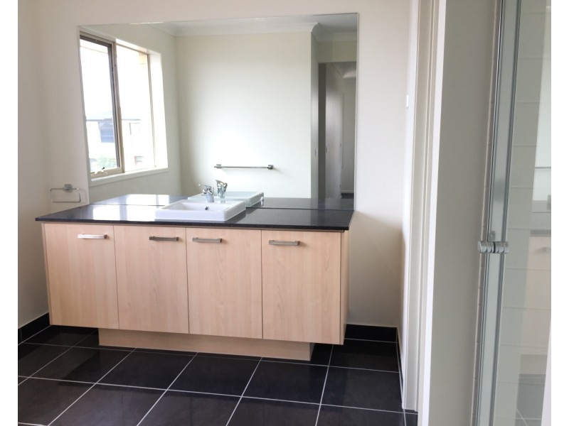 11 Mudgee Street, Point Cook VIC 3030