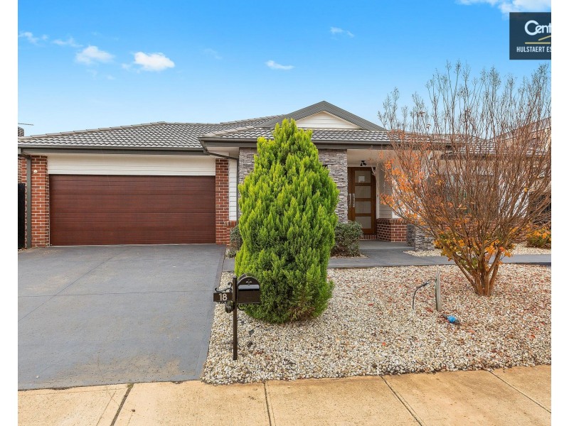 18 Beaurepaire Drive, Point Cook VIC 3030