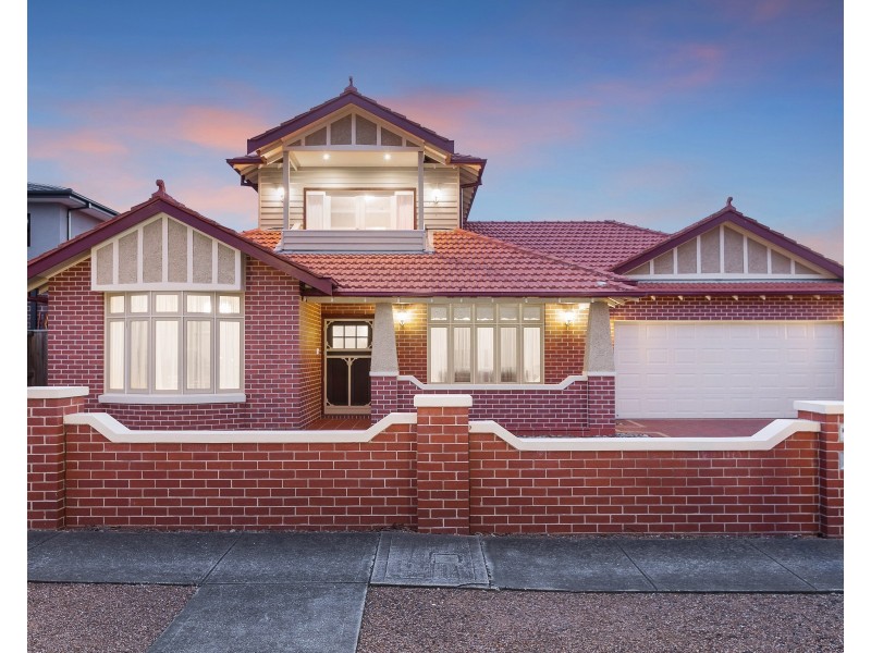 18 Snowbush Terrace, Point Cook VIC 3030