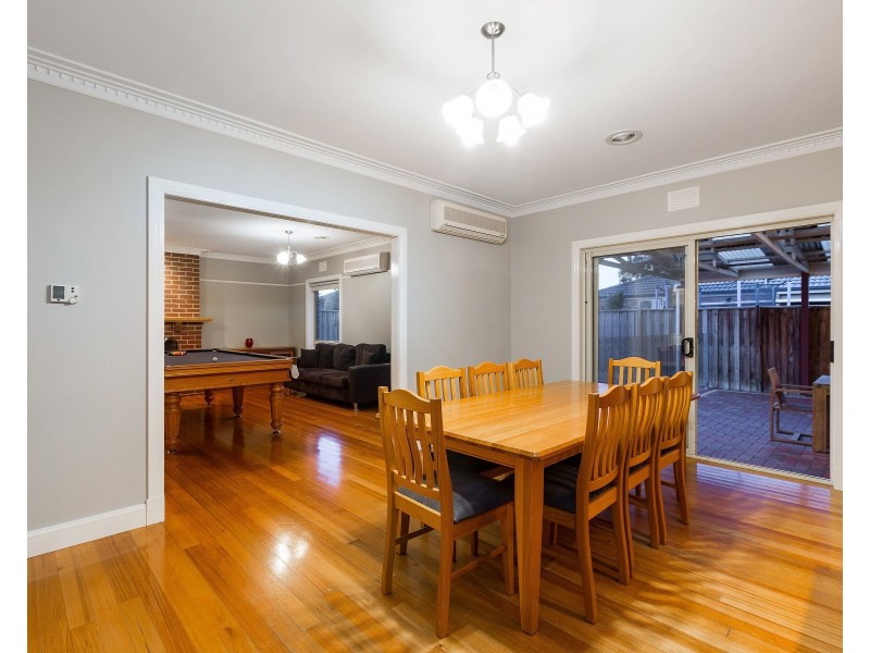 18 Snowbush Terrace, Point Cook VIC 3030