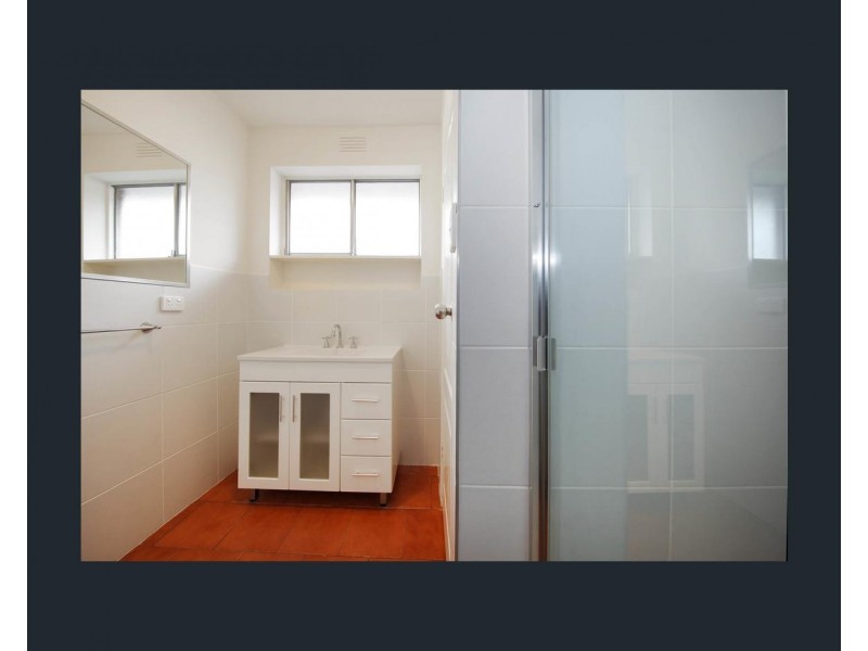 1/75  Kingsville Street, Kingsville VIC 3012