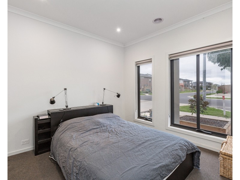 91 Sunnybank Drive, Point Cook VIC 3030