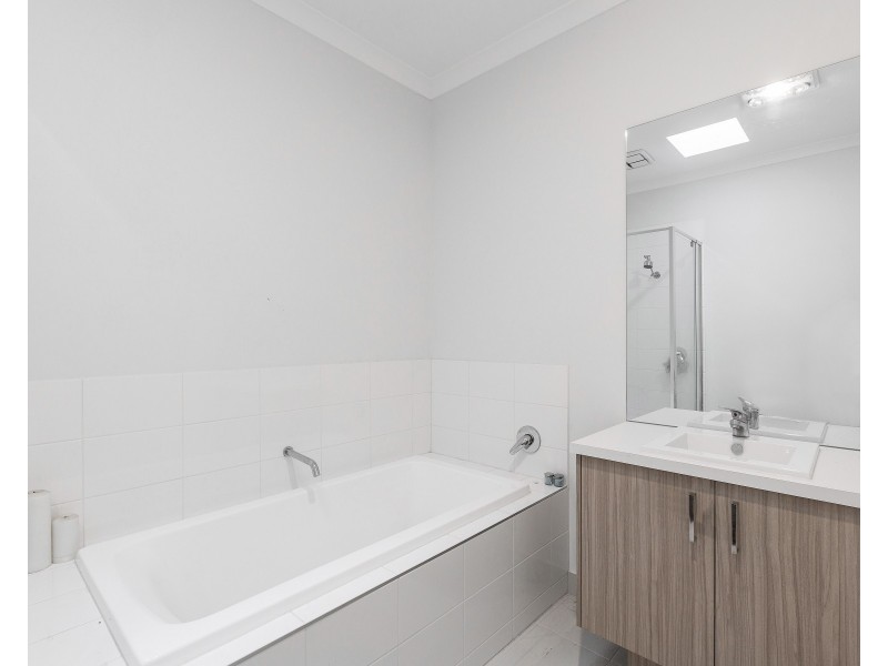 91 Sunnybank Drive, Point Cook VIC 3030