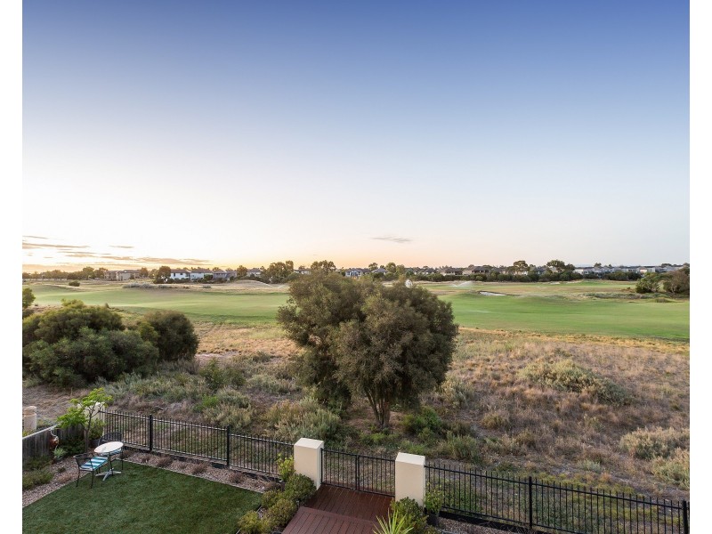 33 Times Square, Sanctuary Lakes VIC 3030