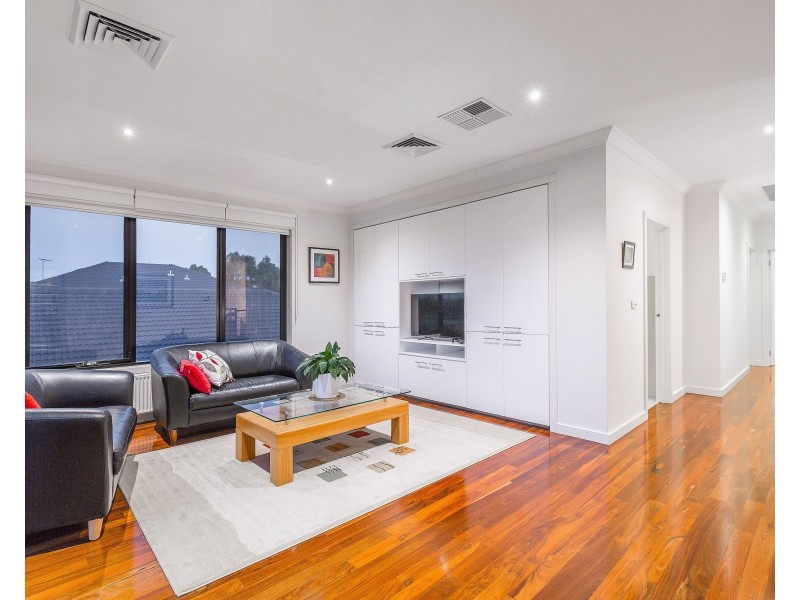 33 Times Square, Sanctuary Lakes VIC 3030