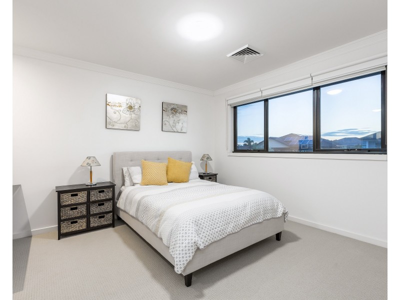 33 Times Square, Sanctuary Lakes VIC 3030