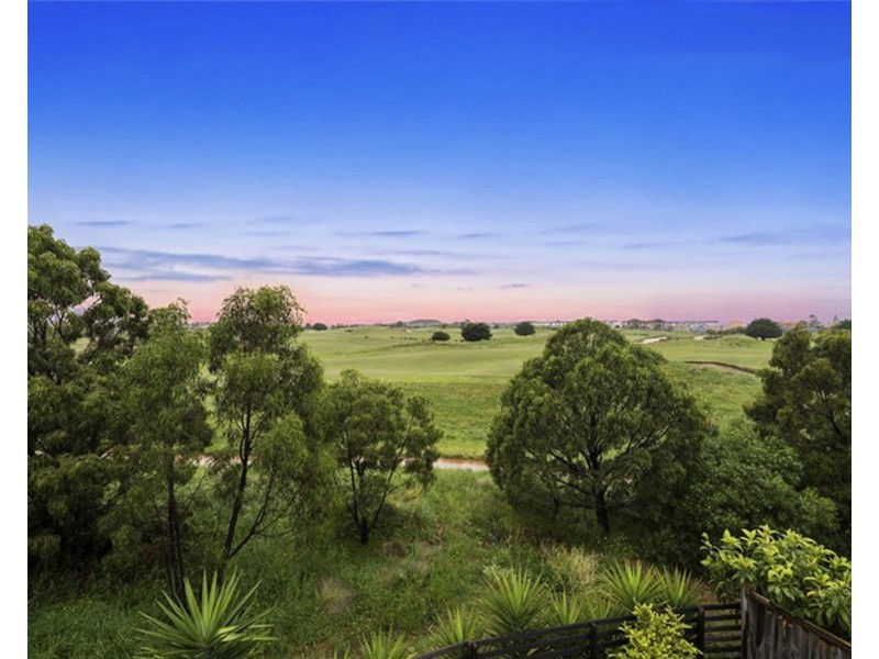 34/1 Greg Norman Drive, Sanctuary Lakes VIC 3030