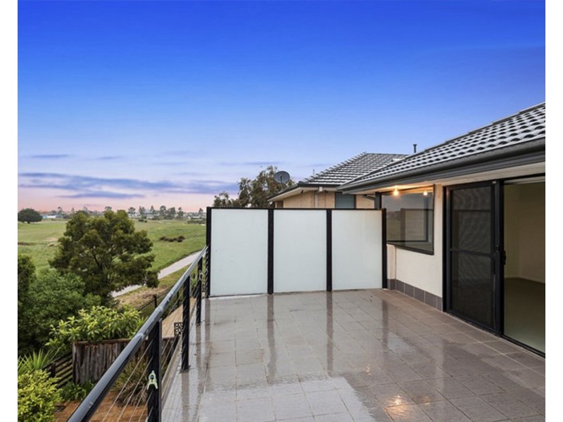 34/1 Greg Norman Drive, Sanctuary Lakes VIC 3030