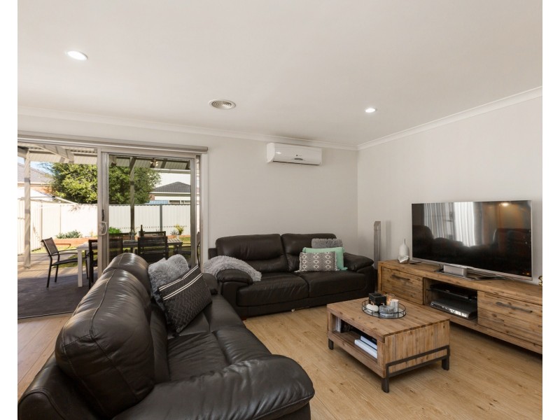 77 Hemsley Promenade, Point Cook VIC 3030