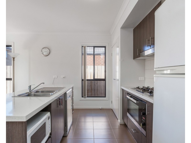 142 Haze Drive, Point Cook VIC 3030