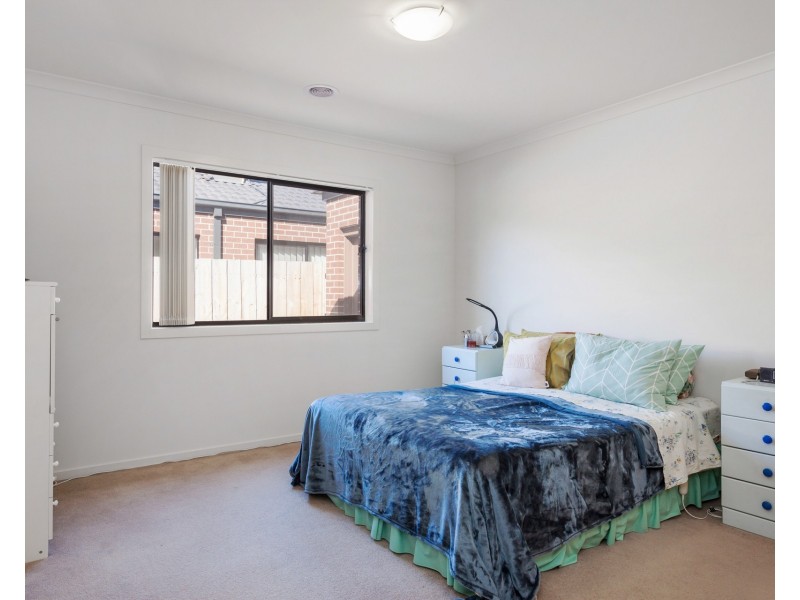142 Haze Drive, Point Cook VIC 3030