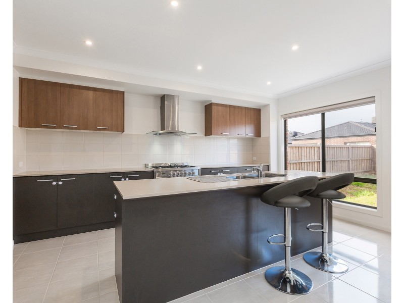 121 Bondi, Point Cook VIC 3030