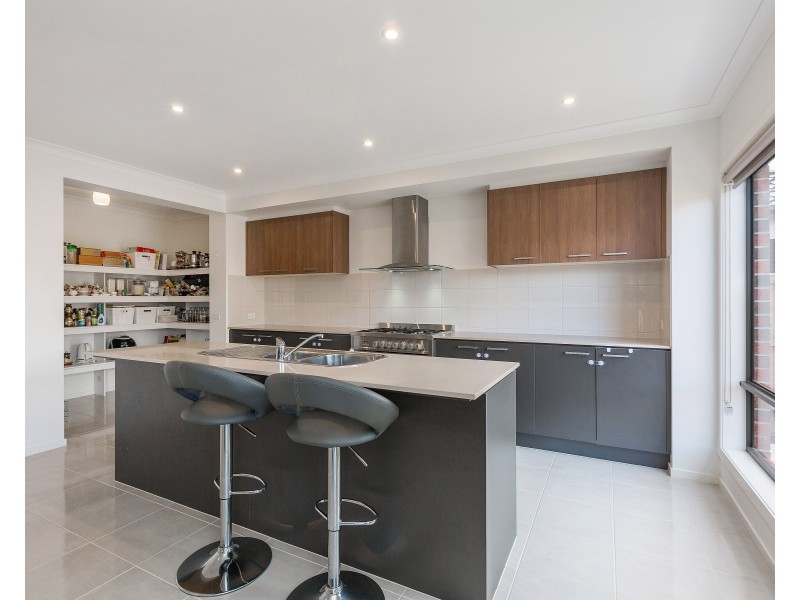 121 Bondi, Point Cook VIC 3030