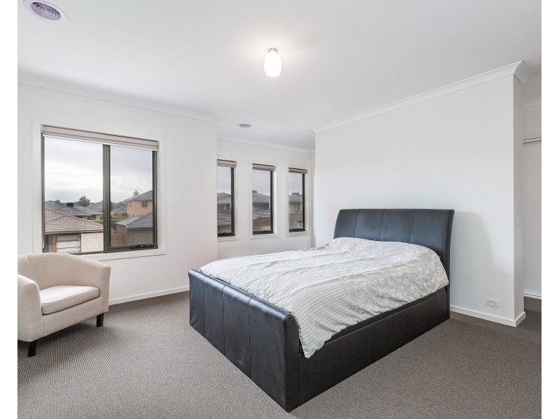 121 Bondi, Point Cook VIC 3030