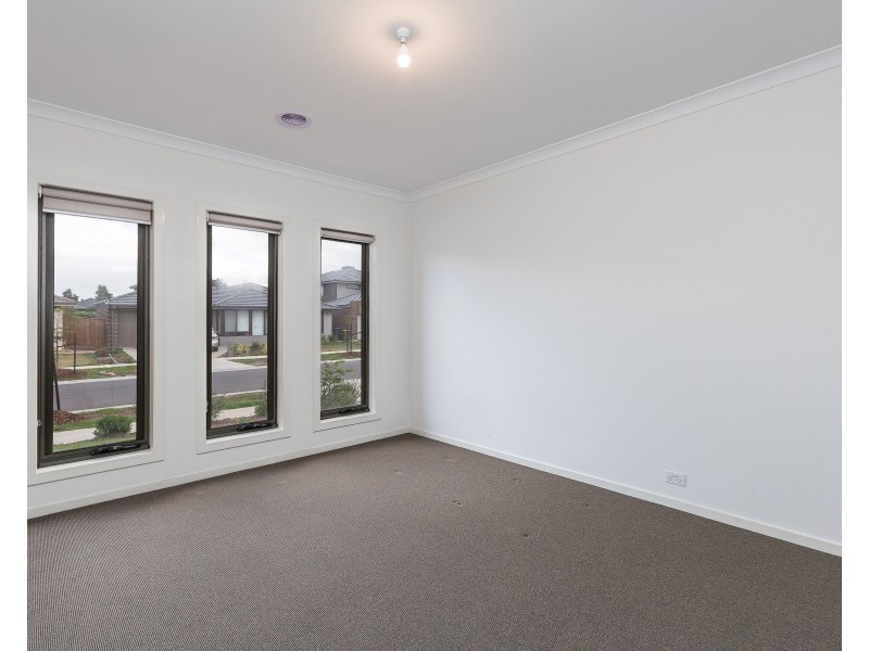121 Bondi, Point Cook VIC 3030