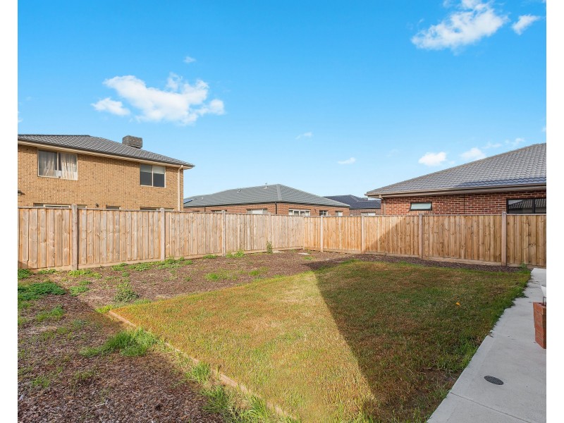 121 Bondi, Point Cook VIC 3030