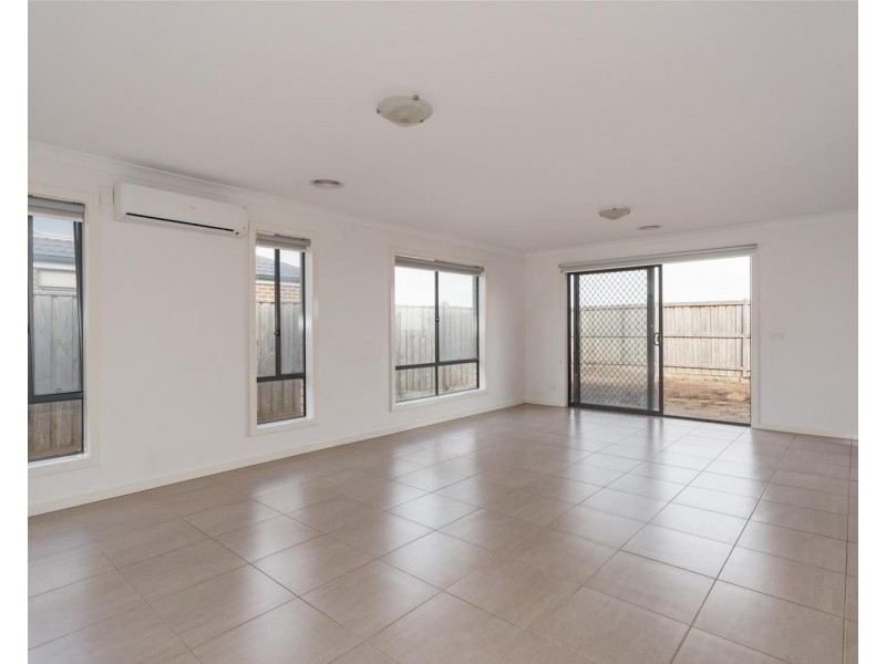 20 Seagrass Crescent, Point Cook VIC 3030
