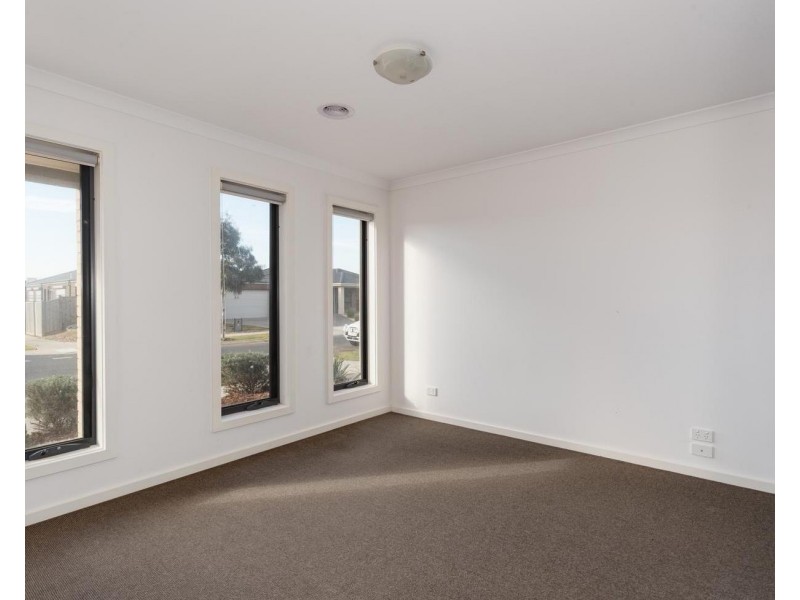 20 Seagrass Crescent, Point Cook VIC 3030
