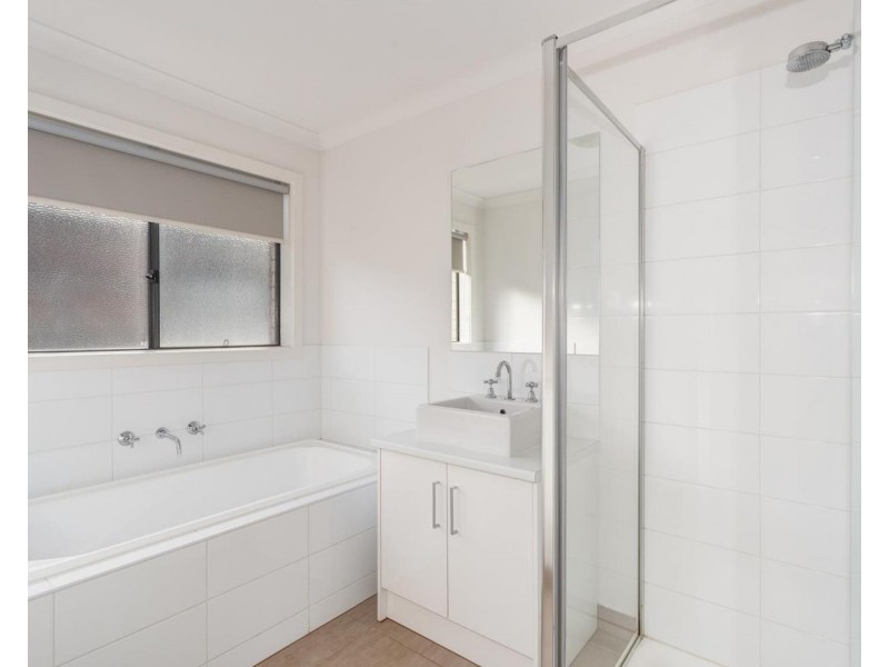 20 Seagrass Crescent, Point Cook VIC 3030