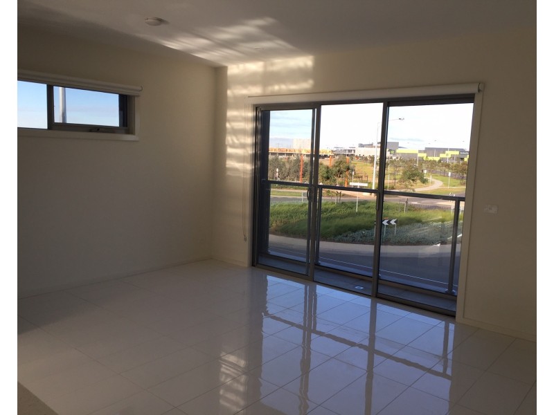 82 Ashcroft Avenue, Williams Landing VIC 3027