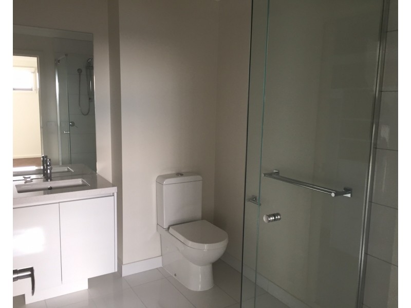 82 Ashcroft Avenue, Williams Landing VIC 3027