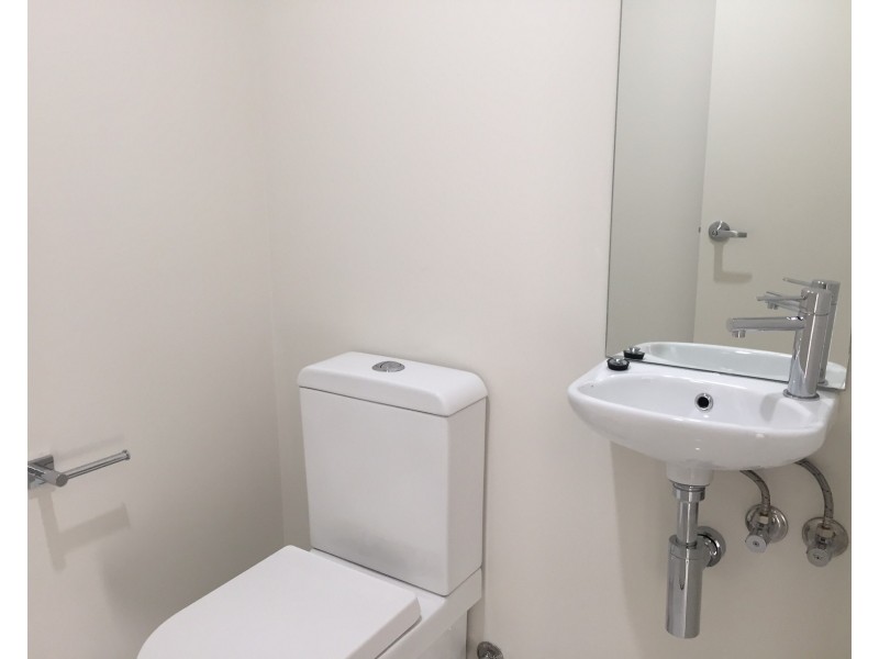 82 Ashcroft Avenue, Williams Landing VIC 3027