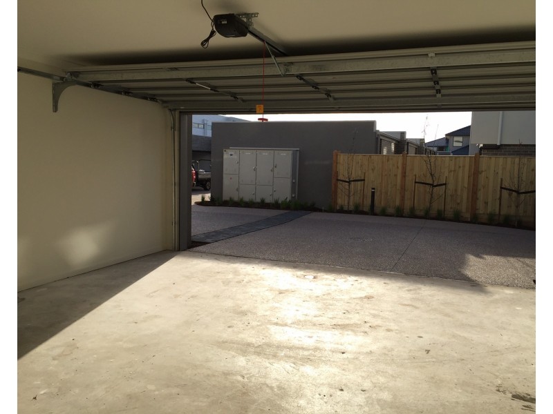 82 Ashcroft Avenue, Williams Landing VIC 3027